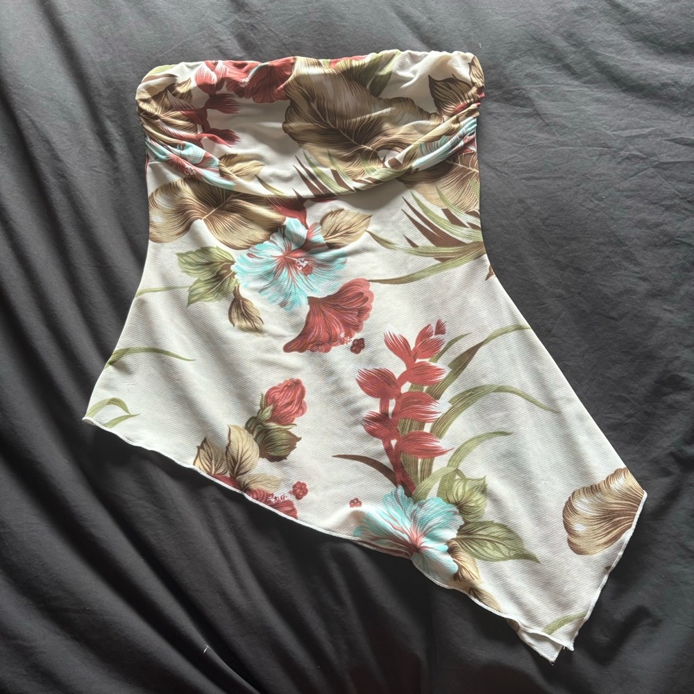 VTG Costa Blanca asymmetrical tube top!!